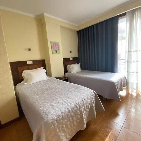 Porto Mar מלון 3*