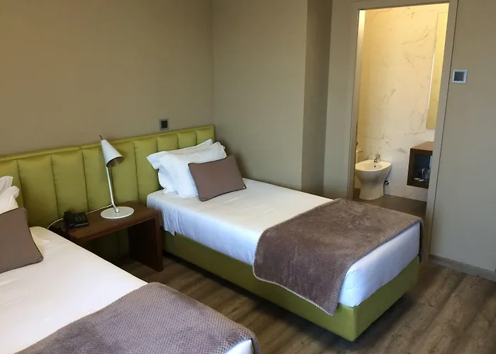 波尔图马尔酒店 3* 马托西纽什